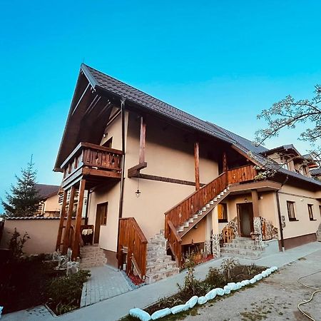 Отель Casa Felice Брашов Экстерьер фото